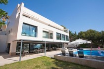 luxury villa tamarit