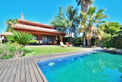 luxury villa in calafell for rent